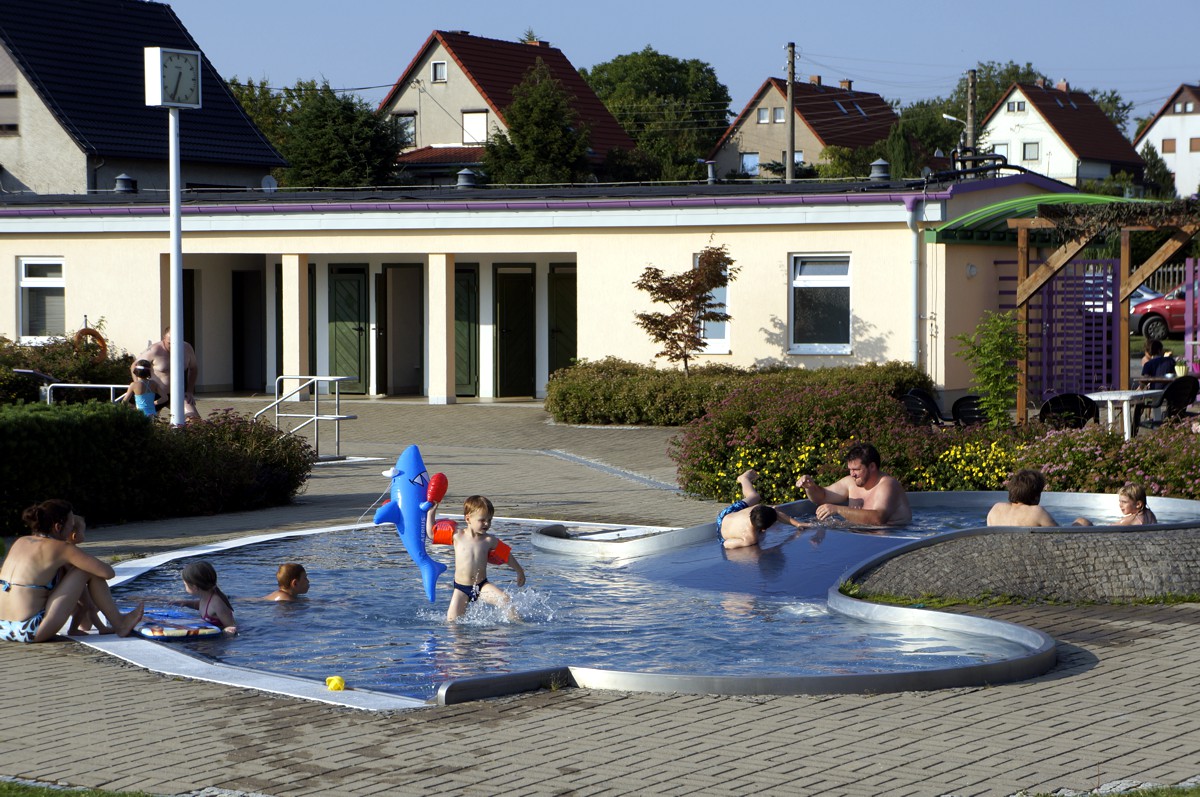 Kleinkinderbecken im Freibad Pretzschendorf Kleinkinderbecken im Freibad Pretzschendorf
