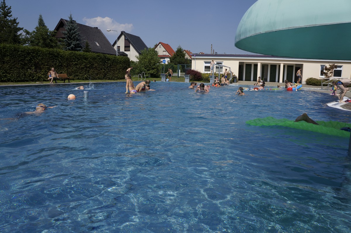 Schwimmbecken im Freibad Pretzschendorf