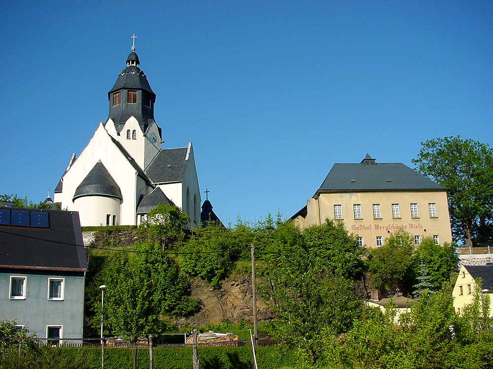 St.-Trinitatis-Kirche in Wiesa