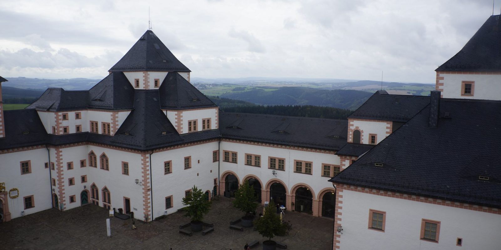 Blick in den Schlosshof der Augustusburg