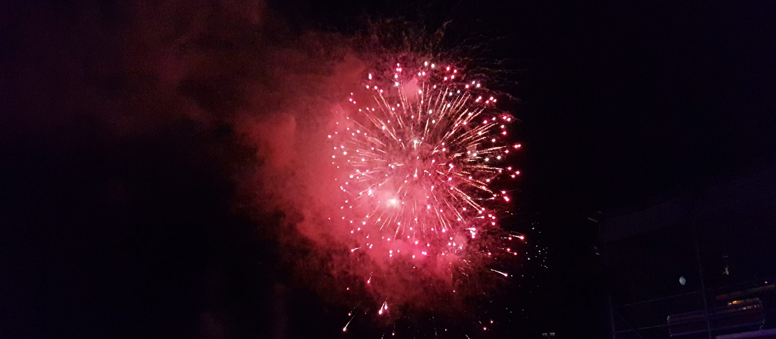 Feuerwerk zu Malter in Flammen