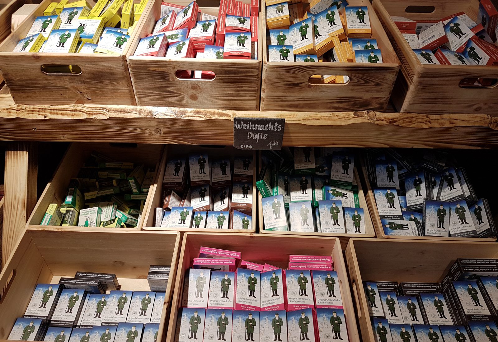 Viele verschiedene Räucherkerzen