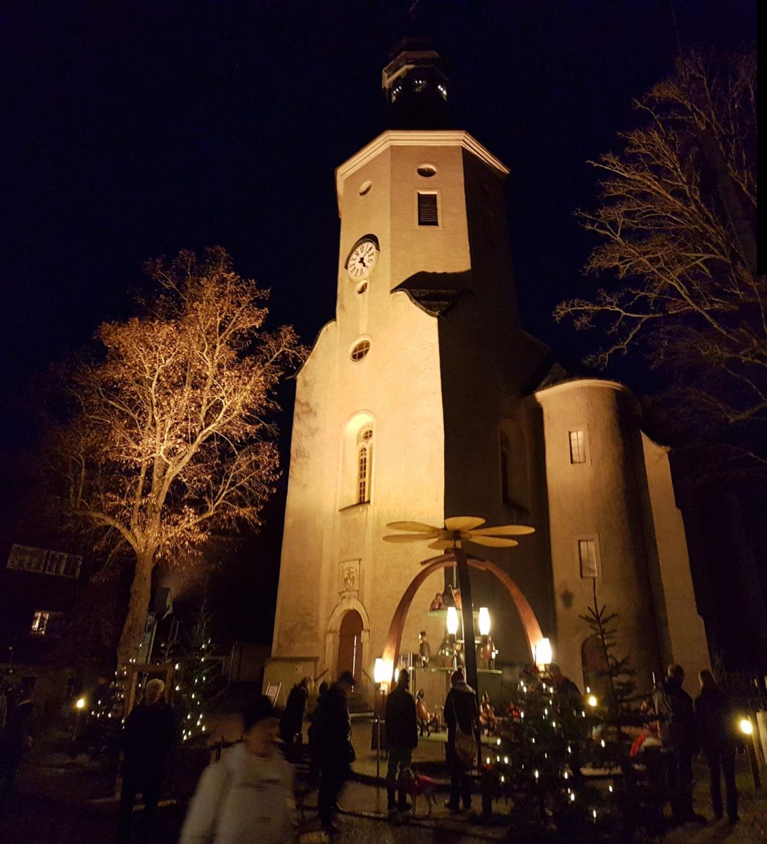 Geisinger Kirche im Lichterschein