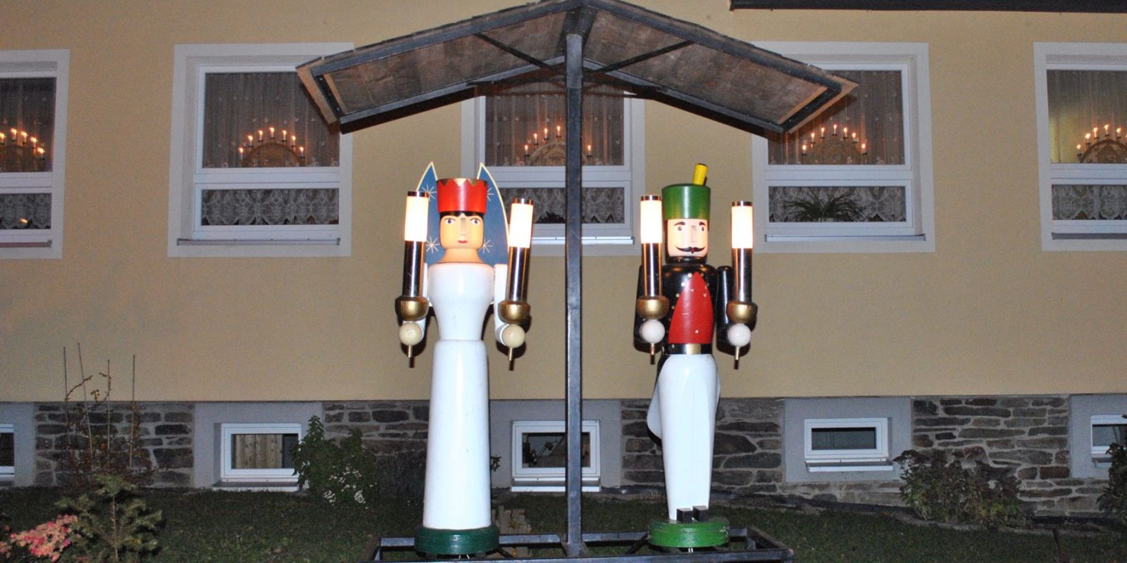 Engel und Bergmann in Niederlauterstein