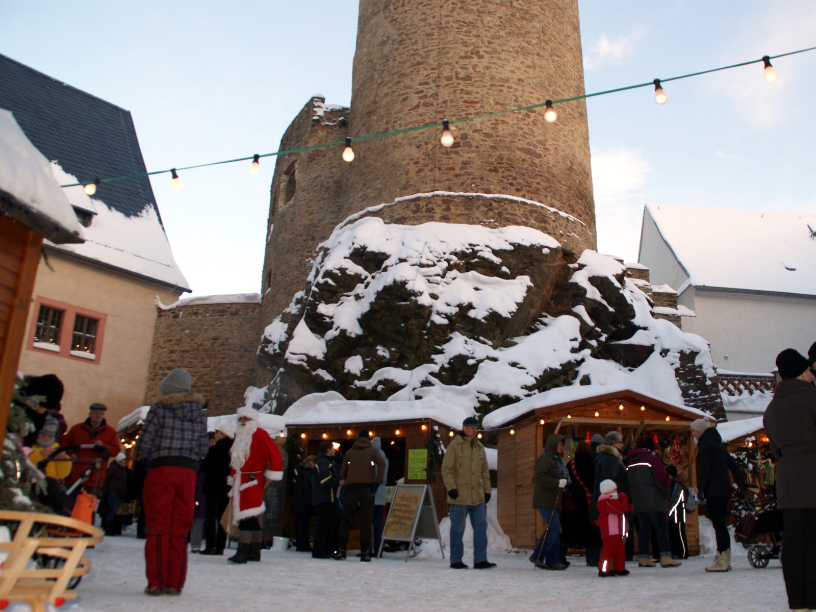 Weihnachtsmarkt auf Burg Scharfenstein